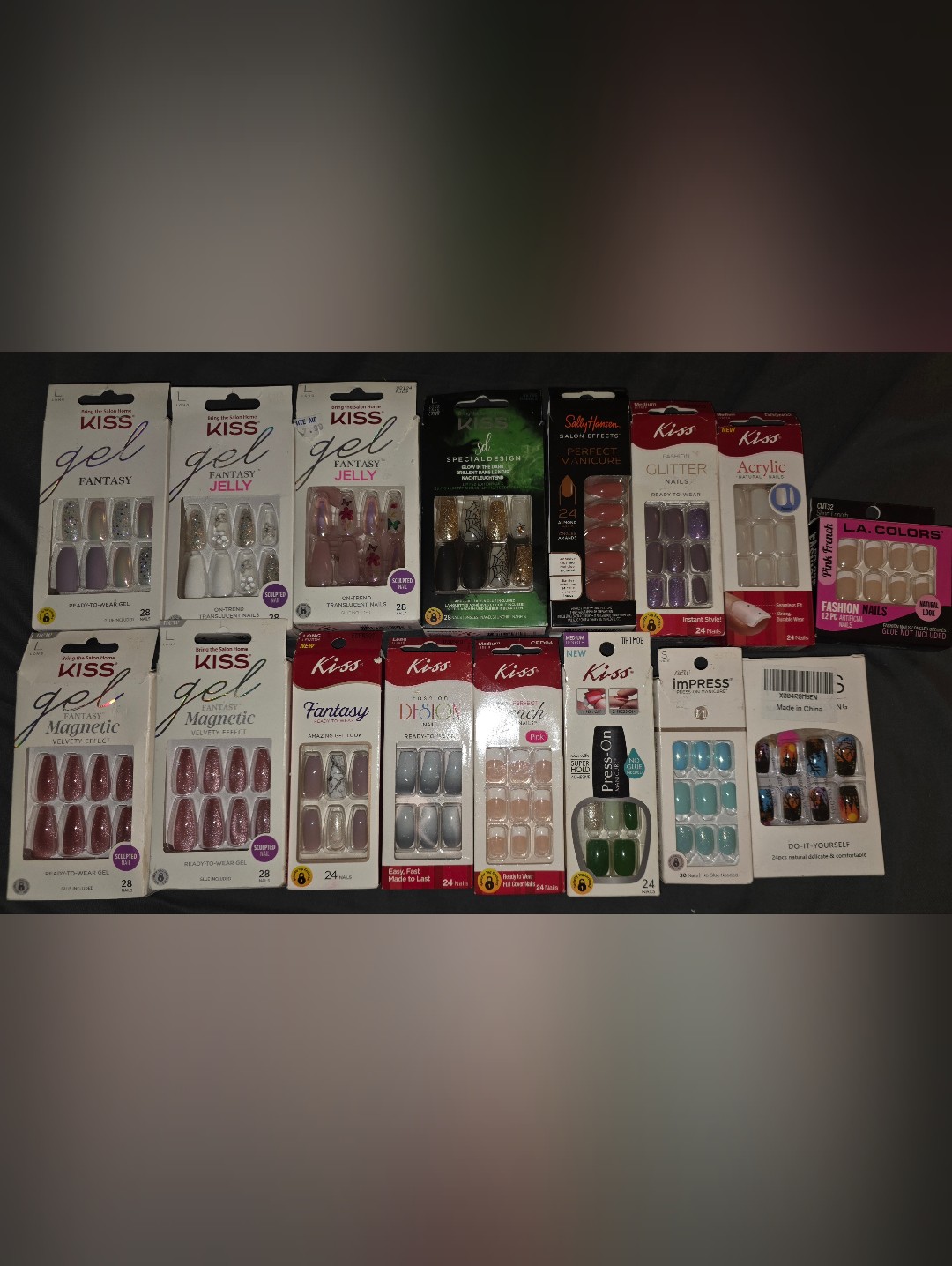 GluePressOn Nail Variety Pack 16 Assorted Sets